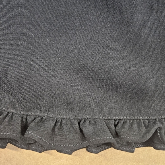 Michele Pencil Skirt Size 10 Black Ruffle Accents Office Attire Formal Workwear - Picture 6 of 12